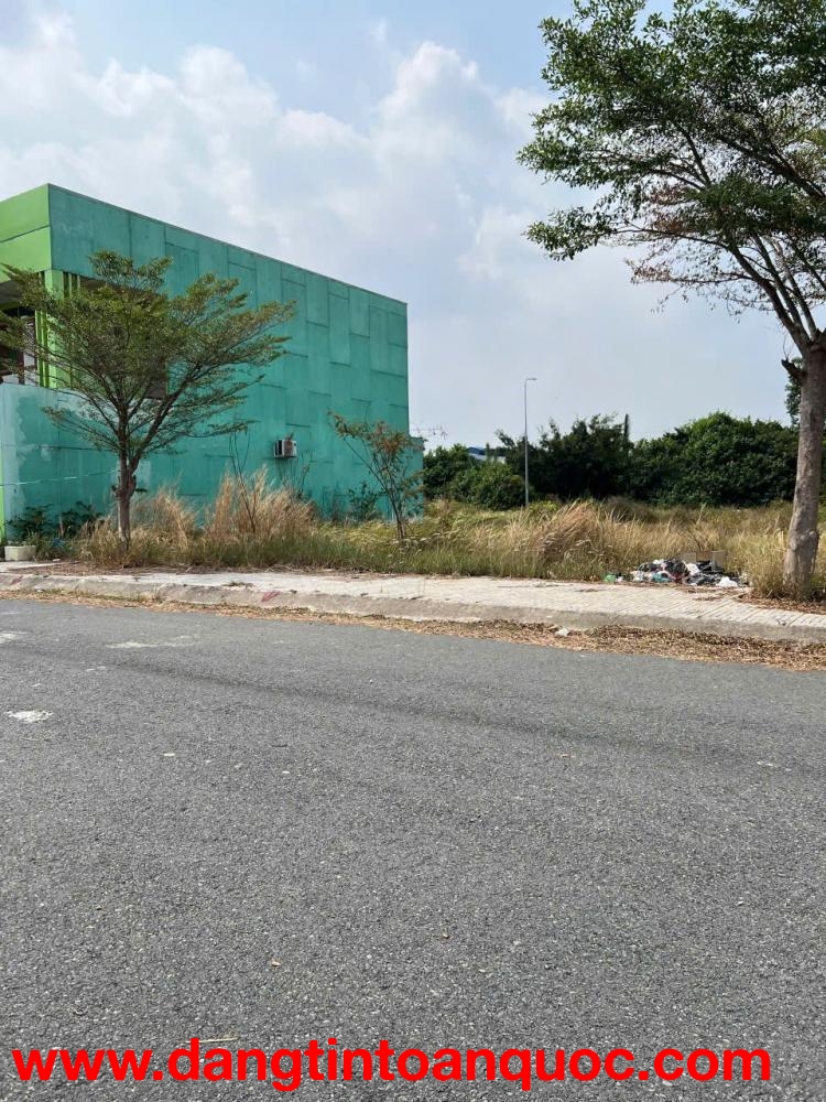 BÁN ĐẤT NỀN VIEW HỒ – KDC TÂN ĐÔ, ĐỨC HÒA, LONG AN