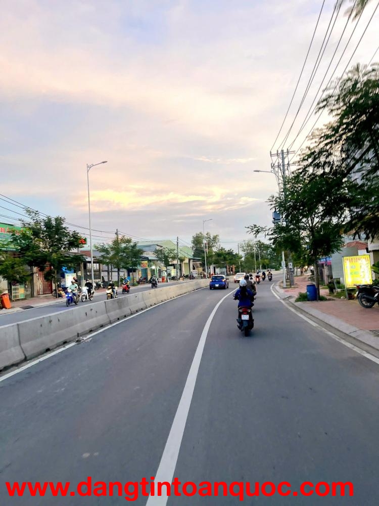 CẦN BÁN 120M2 ĐẤT THÔ CƯ MT ĐƯỜNG NGUYỄN CỬU PHÚ