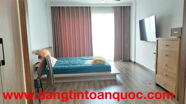 Nhà Dân Xây 2022 Ngõ 173  Hoàng Hoa Thám 34m2 xây  5 Tầng  Giá  8 Tỷ  giá có thương lượng