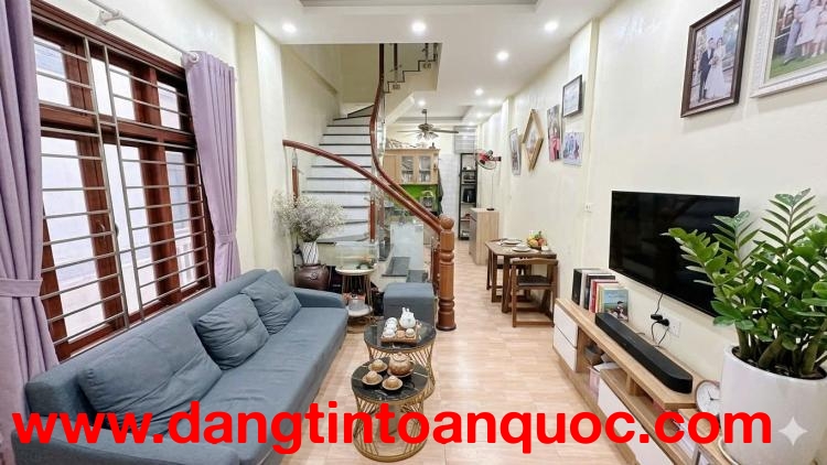 ???? BÁN NHÀ TRIỀU KHÚC – Thanh Xuân  42m² – 4 TẦNG – 8.X TỶ