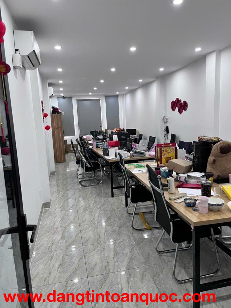 Cho thuê văn phòng làm việc nhà mới xây, không gian chuyên nghiệp, tiện nghi đầy đủ tại Tân Phú