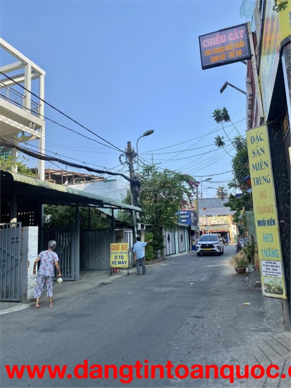 Mặt tiền Trần Bá Giao ngay cầu sắt Nguyễn Thái Sơn P5 (4,6x15m) CN 67m2. Giá 8,5 tỷ có bớt