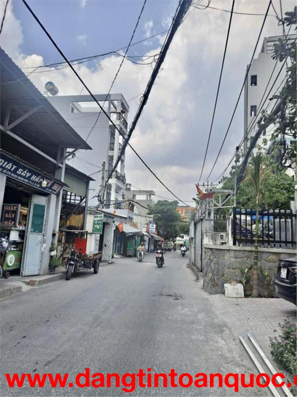 Nhà 4 tầng - Hẻm 80 Dương Quảng Hàm - (4x13) - Thông xe hơi, kinh doanh - 8 tỷ bớt lộc