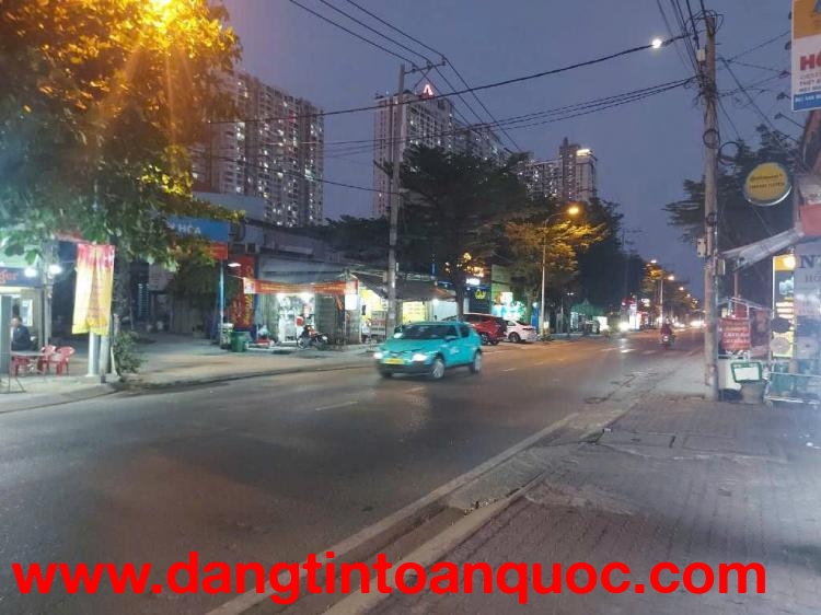 Quận 7, Lô Đất 750m2 Mặt Tiền Hoàng Quốc Việt, 2 Lối Đi, Giá Chào 115 tỷ