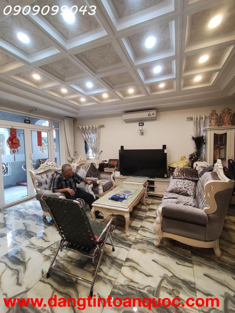 ????????BIỆT THỰ MT KHU TRUNG SƠN – VIEW SÔNG, GIÁP Q7