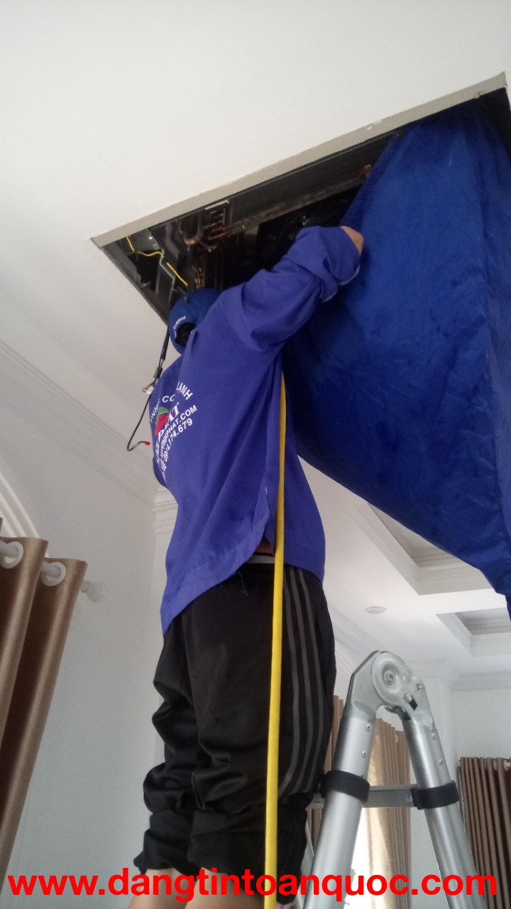 Sử dụng Dịch vụ Vệ sinh Máy lạnh giấu trần nối gió chuyên nghiệp sẽ được những gì?