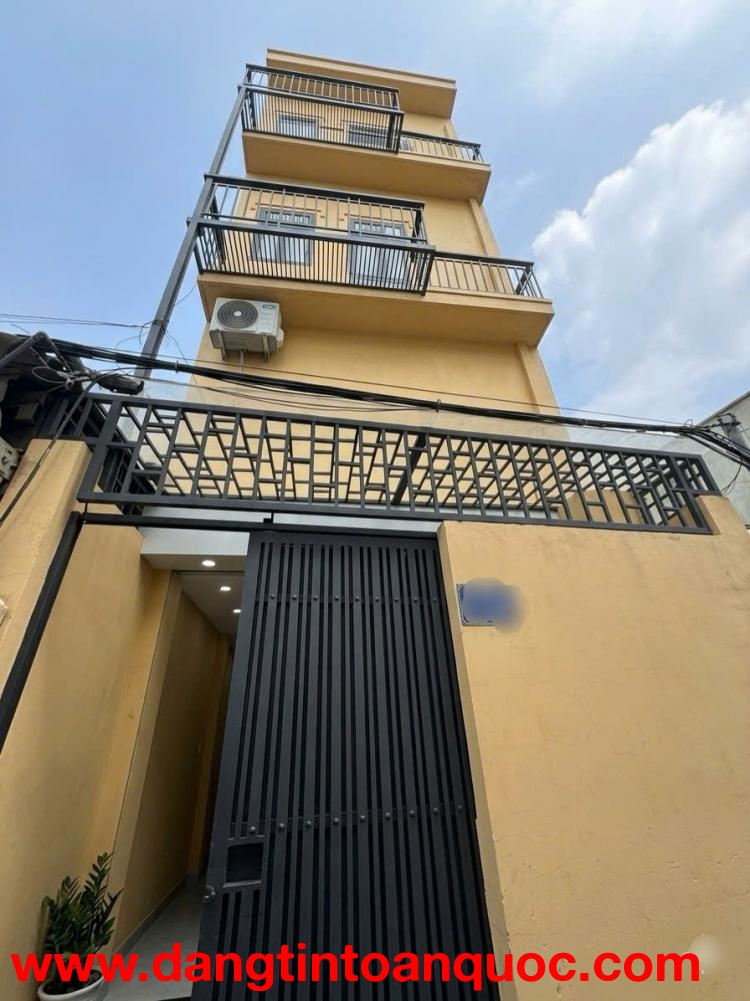 CHỈ 6.x TỶ- NHÀ 4 TẦNG QUẬN 7- DT GẦN 55M2- DÒNG TIỀN 120TR/NĂM- GẦN NGÃ 4 NGUYỄN THỊ THẬP.