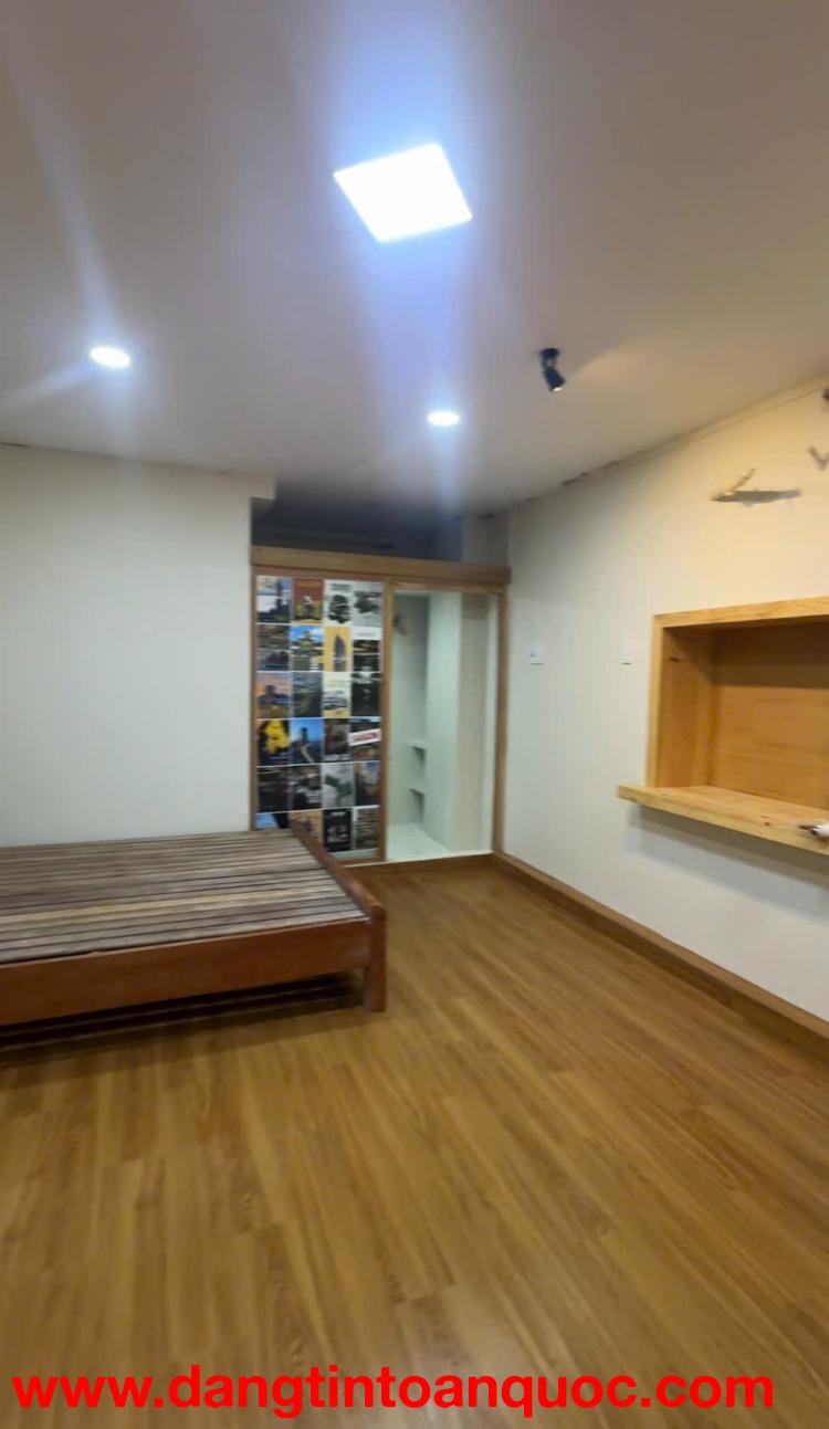 CHO THUÊ STUDIO QUẬN 3 – KHÔNG GIAN GỖ ẤM, RIÊNG TƯ, Ở LÀ THÍCH NGAY