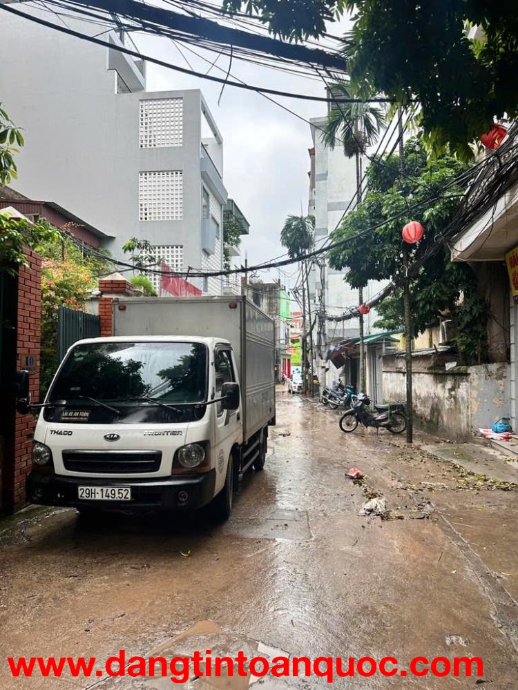 Phân Lô trong đê cạnh chợ Ngọc Thuỵ vị trí vàng TT Long Biên chỉ 13xtr/m2 mặt tiền rộng