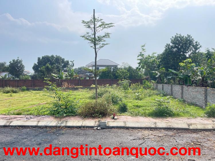 CHỦ KẸT TIỀN – XẢ LÔ ĐẸP TRẠI HỒ – GIÁ KHÔNG THƯƠNG TIẾC!