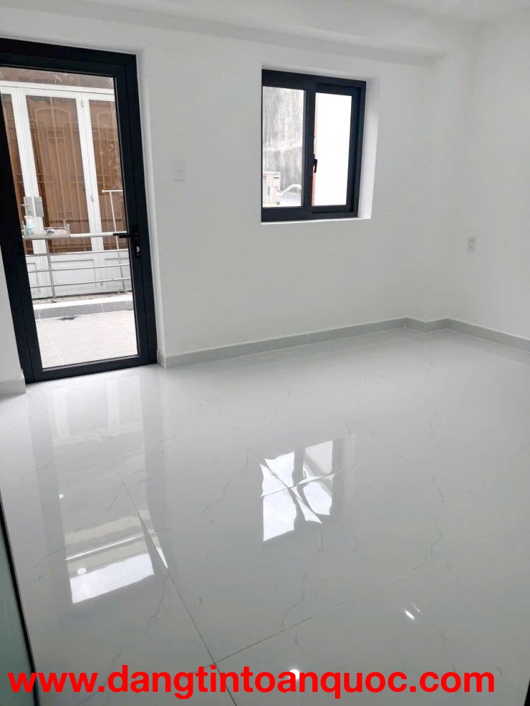 Nhà mới 2 tầng (4x10m) đường số 1 KDC Bình Hưng giáp Q8. Giá: 2.5 tỷ