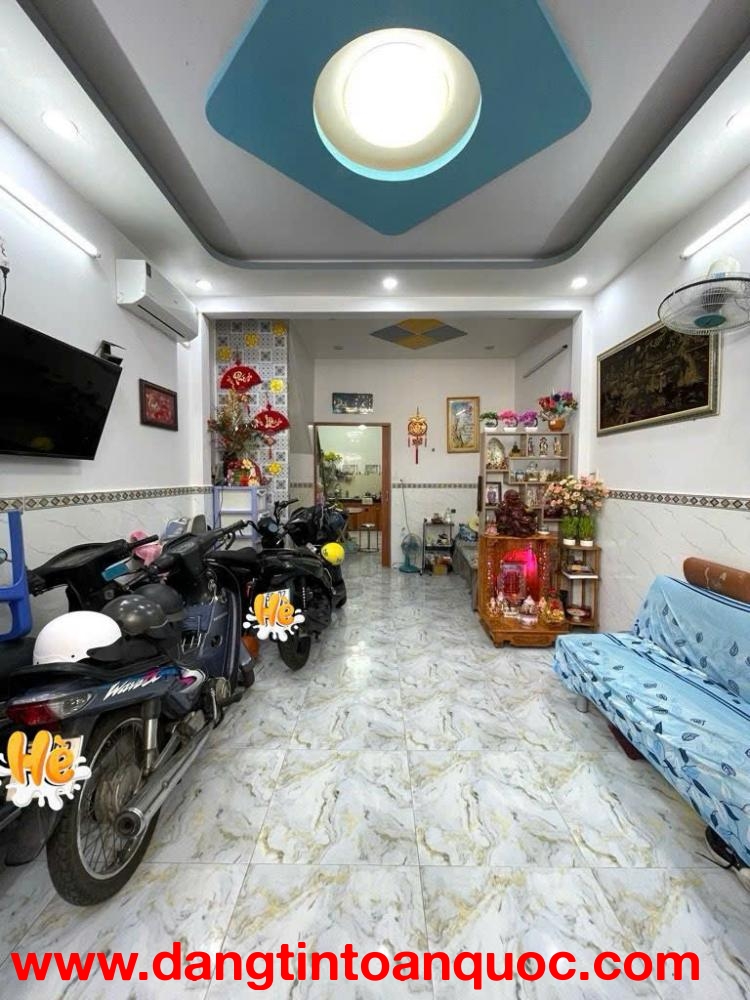 Bán nhà Phú Thọ Hòa, Tân Phú- 3 tầng - 4x11m - chỉ 4.6 tỷ(tl)