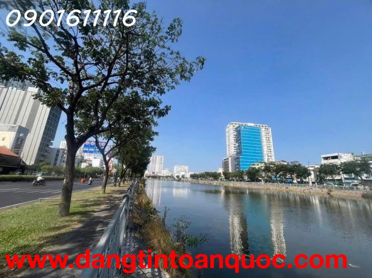 BÁN BUILDING VĂN PHÒNG 18 TẦNG ENTERPRISE MẶT TIỀN ĐƯỜNG BẾN VÂN ĐỒN QUẬN 4 - DOANH THU KHỦNG 2,8 TỶ