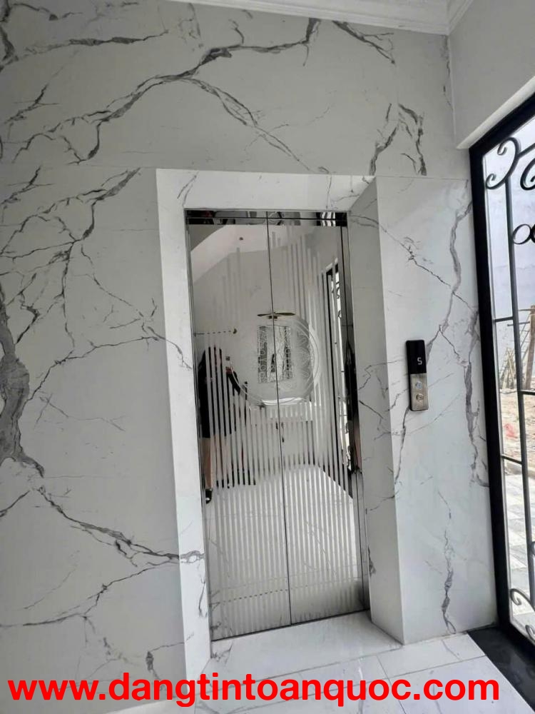 Cho thuê nhà, THANG MÁY, 158m2- 5T, Nguyễn Tuân, Vũ Trọng Phụng -53 tr