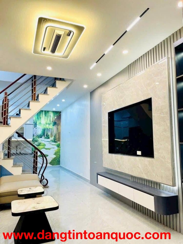 ????Bán nhà Trung Hành - 40m 3 tầng - Đẹp sạch sẽ - Giá rẻ