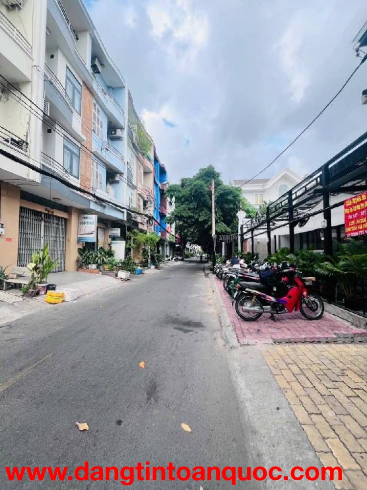 Mặt tiền 4 tầng Bông Sao 4x16 gần chợ đối diện công viên - 0931172218