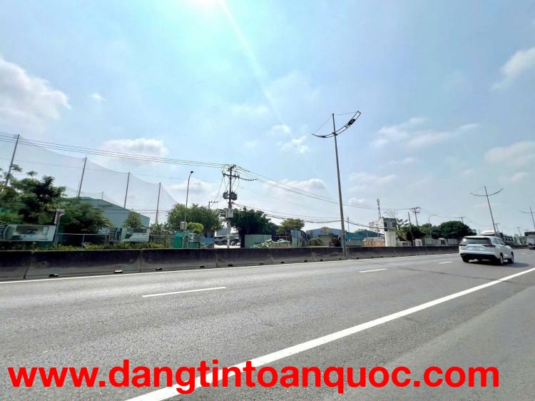 Bán gấp đất Mặt Tiền QL1A -P-Tân Tạo - Bình Tân 8500m2 giá 320  Tỷ