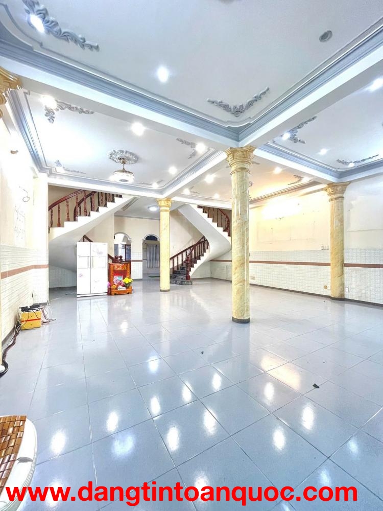 Bán nhà mặt tiền 4 tầng Aeon Mall Bình Tân 8x20 ngay  khu Tên Lửa- 0931172218