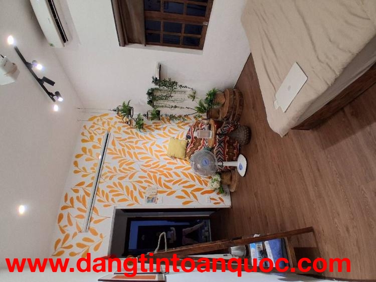 Bán nhả đẹp Tư Đình- Phân Lô- Ô tô tránh -ô chờ thang máy 50m 5 tầng full NT nhỉnh 13 tỷ