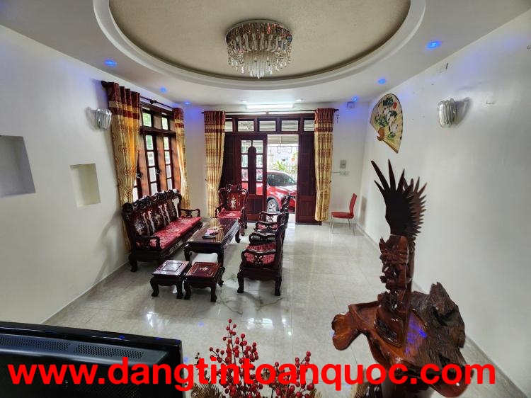 Cho thuê nhà 4 phòng Yersin phường 9 Đà Lạt 20 triệu/tháng