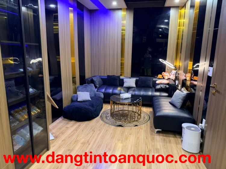 SIÊU PHẨM NHÀ PHỐ THƯ TRUNG,VĂN CAO ĐẰNG LÂM , HẢI AN – NGAY SÁT PHỐ TÂY VĂN CAO – Ô TÔ ĐỖ CỬA