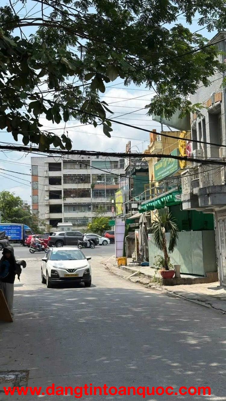 NHÀ PHẠM VĂN ĐỒNG BÌNH THẠNH - 5 TẦNG - 45M2 - GIÁ NHỈNH 7????- PHÁP LÝ CHUẨN