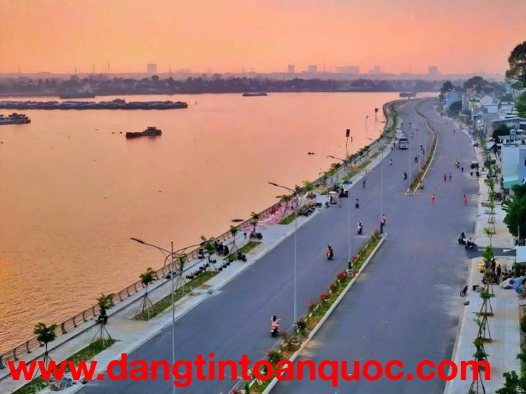 BÁN ngôi nhà 1 TRỆT 2 LẦU BỜ KÈ BỬU LONG MỚI BIÊN HOÀ