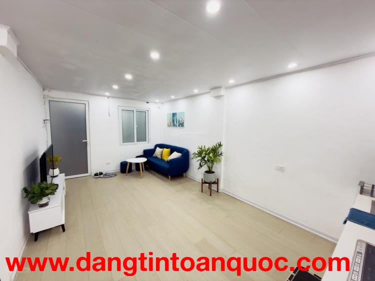 Bán nhà tầng 2 tập thể Võ Thị Sáu 70m2 3 ngủ 2wc ô tô đỗ chỉ 4.2 x tỷ