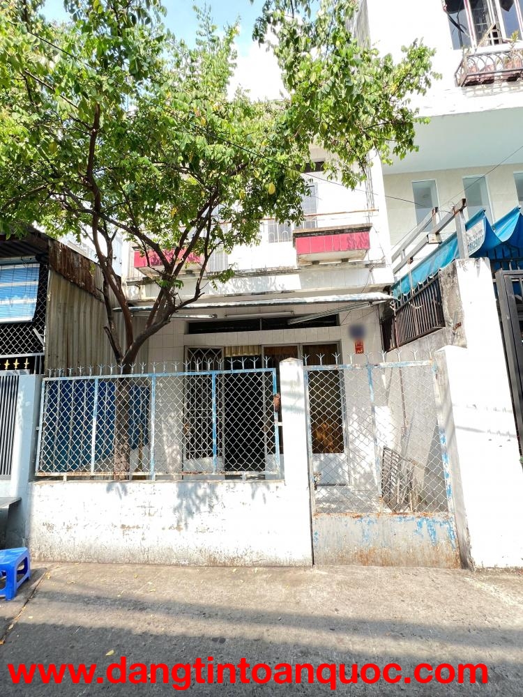 Nhà 2 tầng (4.2x15.3m) 2 mặt hẻm đường Âu Dương Lân P3Q8. Giá: 7.6 tỷ