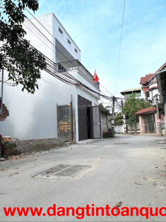 Bán đất Phú Cát, Hòa Lạc 100m2 full thổ cư đường ô tô tránh