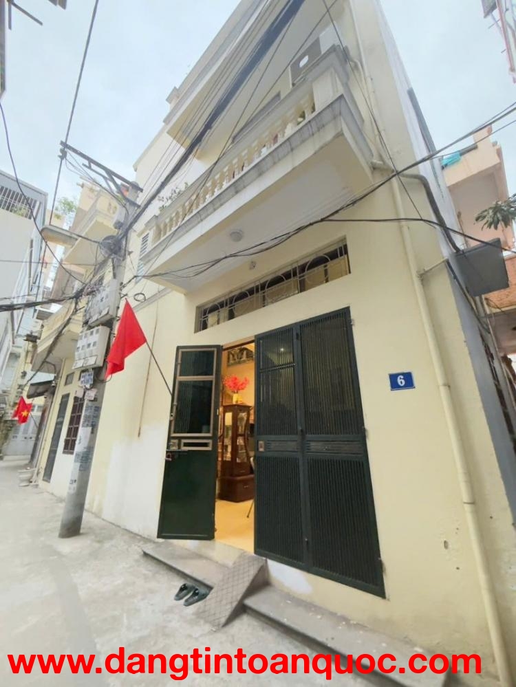 NGỌC THỤY – LONG BIÊN  45m² – MT 11m – 3 TẦNG – NGÕ THÔNG – GẦN Ô TÔ