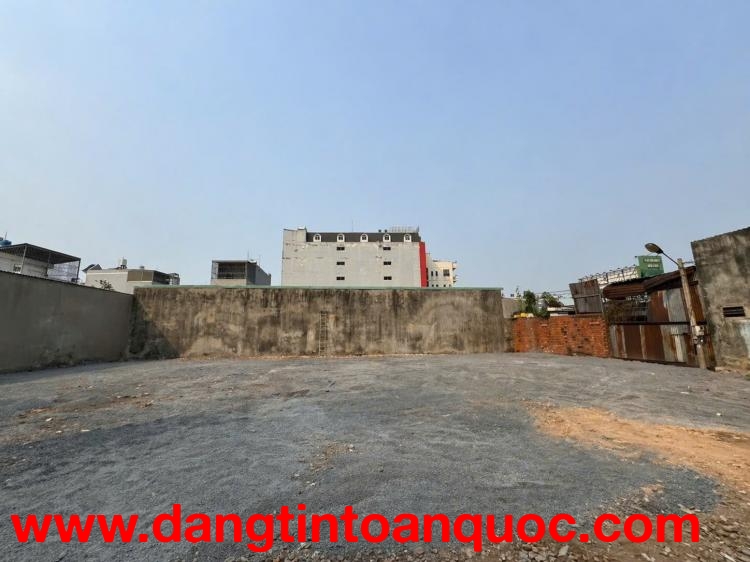 Lô đất ngang 25 dài 27 đường 7 mét . Ra Lê văn Khương 20 mét. q12