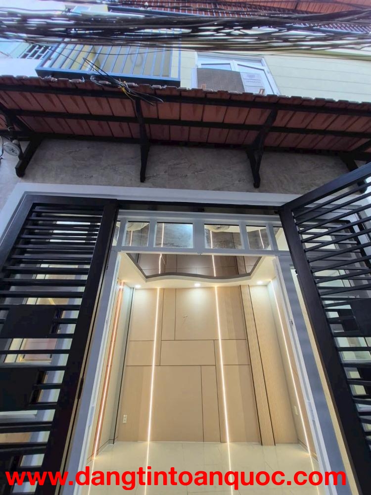 NHÀ ĐẸP QUẬN 4_4 TÀNG ĐÚC_30M2_KO QH_4 TỶ NHỈNH