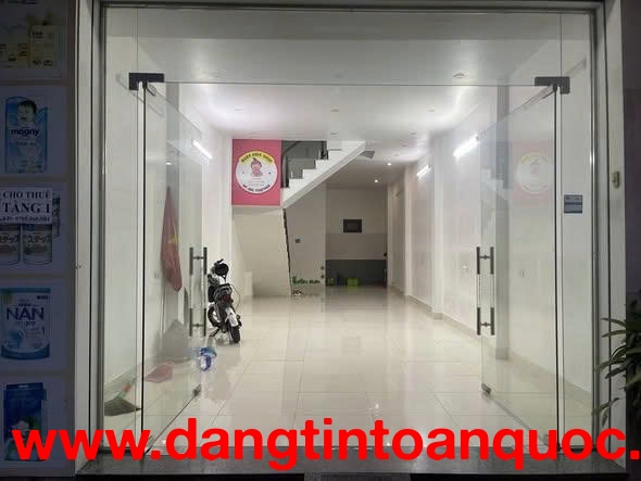 Cho thuê tầng 1 tại số 172A mặt đường Phủ Thượng Đoạn, Hải Phòng, vị trí thuận tiện, dễ nhận diện, p