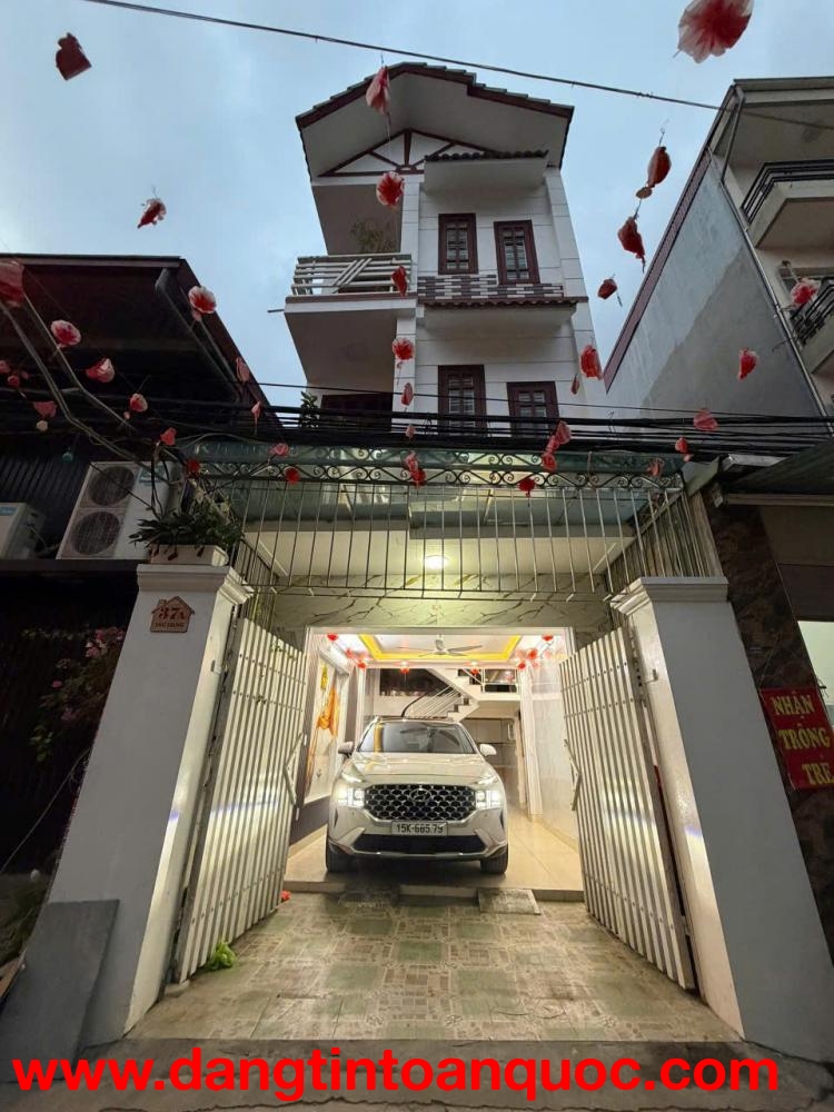 ????????Nhà mặt đường Thư Trung - Văn Cao - 48m 4 tầng - Sân cổng riêng