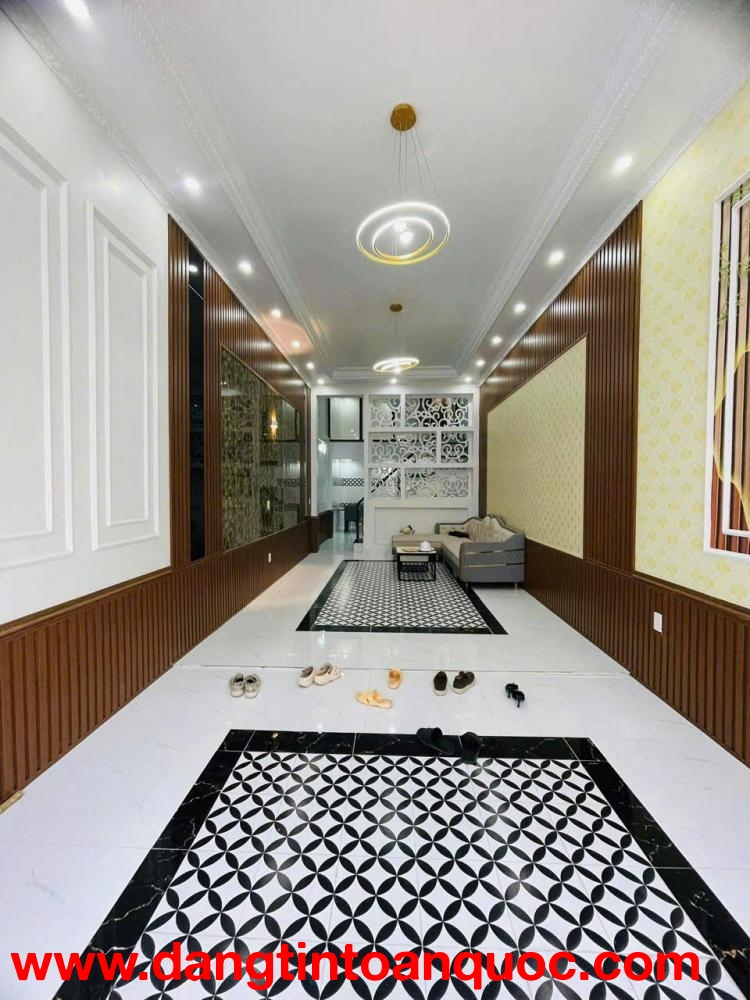 ⭐⭐Nhà mặt đường Nguyễn Hữu Tuệ  - Lê Lợi - 67m 3 tầng - đường 7m