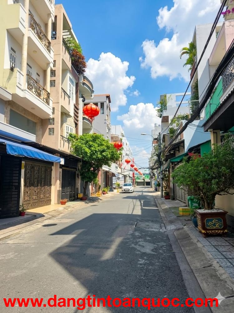 Bán nhà hẻm xe hơi Tân Hương Tân Phú, 60m² (4x15), 5 tầng, gần chợ Tân Hương chỉ 8.75 tỷ.