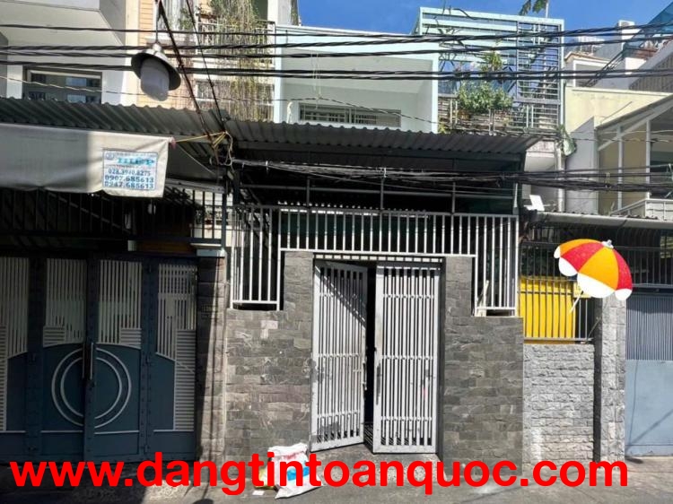 SIÊU PHẨM XÓM CHIẾU, P.13, QUẬN 4, HỒ CHÍ MINH - NHÀ NỞ HẬU TÀI LỘC.