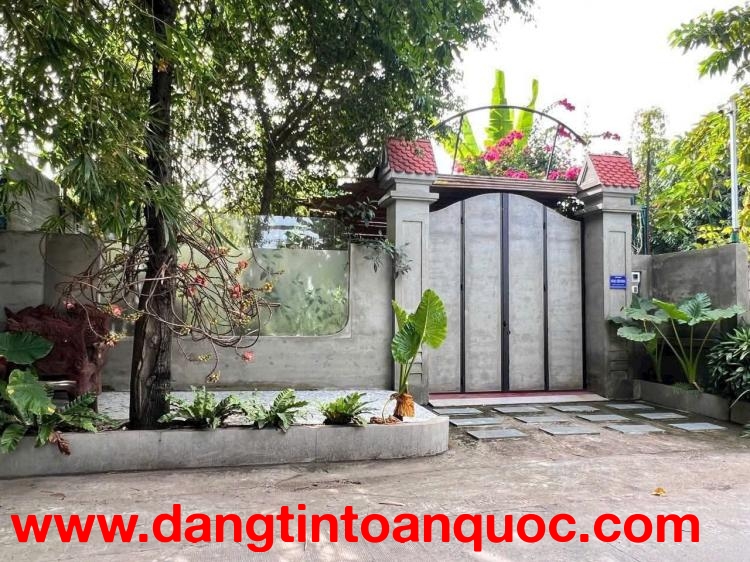 BIỆT THỰ SÂN VƯỜN MẶT SÔNG 370m² – VIEW SÔNG SÀI GÒN GIÁ CHỈ 13.95 TỶ