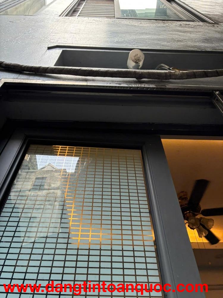 Hào Nam, 35m , 6 tầng, giá 7,7 tỷ