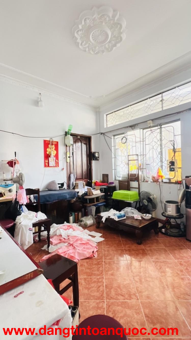 BÁN NHÀ GÒ VẤP HXH 120M2 3 TẦNG NGANG 8M NỞ HẬU CHDV 7 PN PHẠM VĂN ĐỒNG GẤP BÁN 6,9 TỶ.