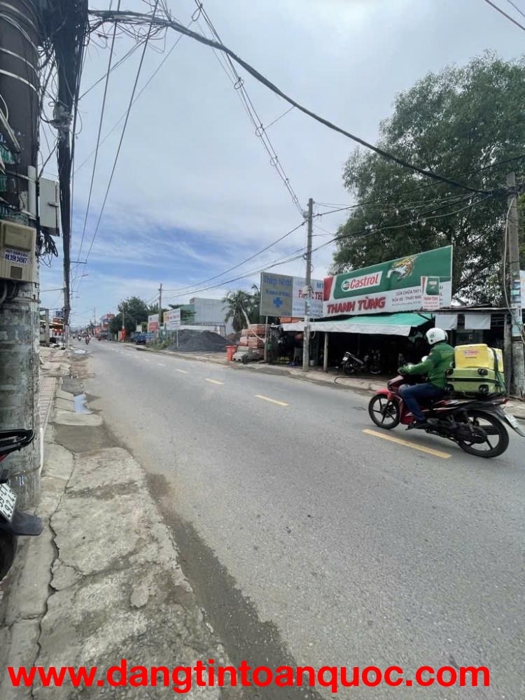 Bán gấp nhà mặt tiền Lê Văn lương xã nhơn đức huyện nhà bè gần công an xã. Giá chỉ có 5ty950.