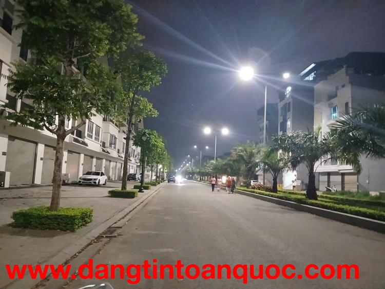 CC CẦN BÁN CẦN BÁN CĂN LK TRONG KHU ĐÔ THỊ HINODE.