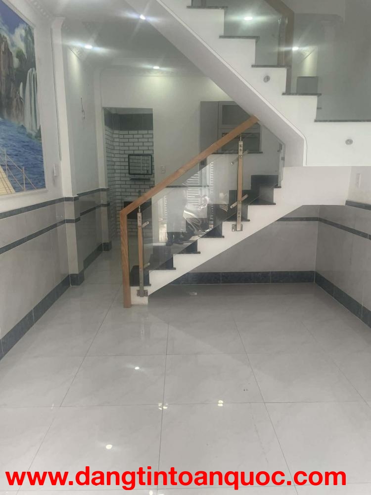 ĐỨA EM CHO THUÊ NHÀ 2 LẦU HUỲNH THỊ HAI – HXH TỚI CỬA – FULL NỘI THẤT – 2PN 2WC – Ở NGAY