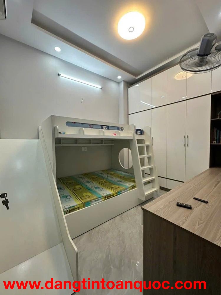 Bán nhà hẻm 435 Huỳnh Tấn Phát, Quận 7 – DT 72m², 3PN, giá tốt 7,2 tỷ