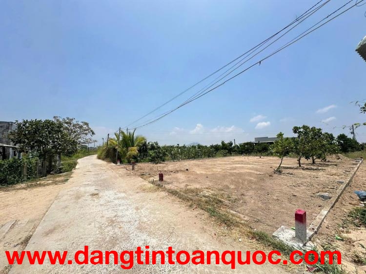 Bán 5m x 24m đất KDC Ba Đăng, Tân Hải, LaGi giá rẻ 720 triệu gần chợ