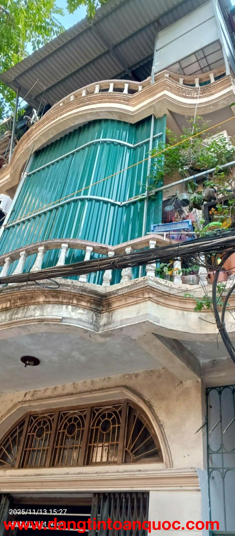 Nhà phố Kim Mã, trục chính giao thông thuận lợi, nhà 4 tầng , diện tích 50m, xây dựng khung cột chắc