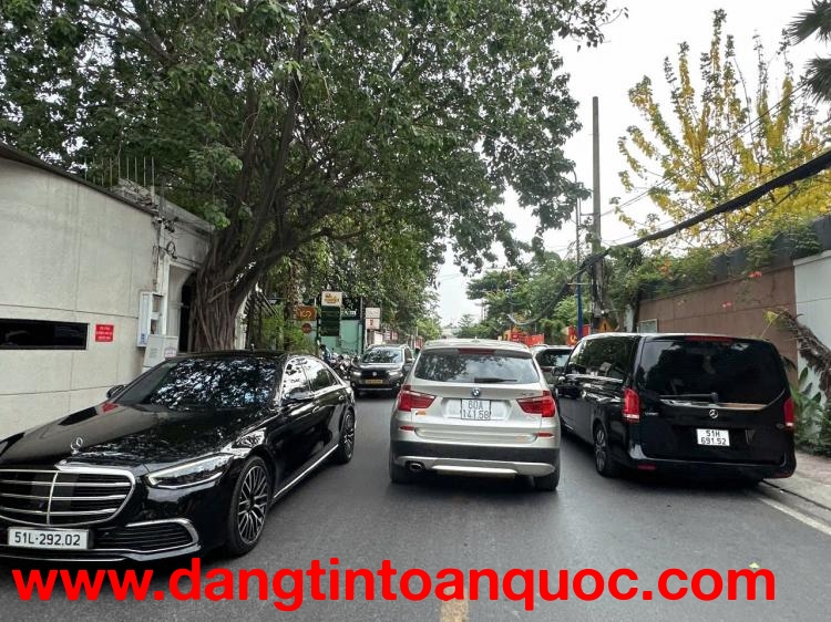 Biệt thự VIP Thảo Điền Q2 ngang 15m 580m2 4 tầng có thang máy tặng hồ bơi chỉ 135 tỷ.