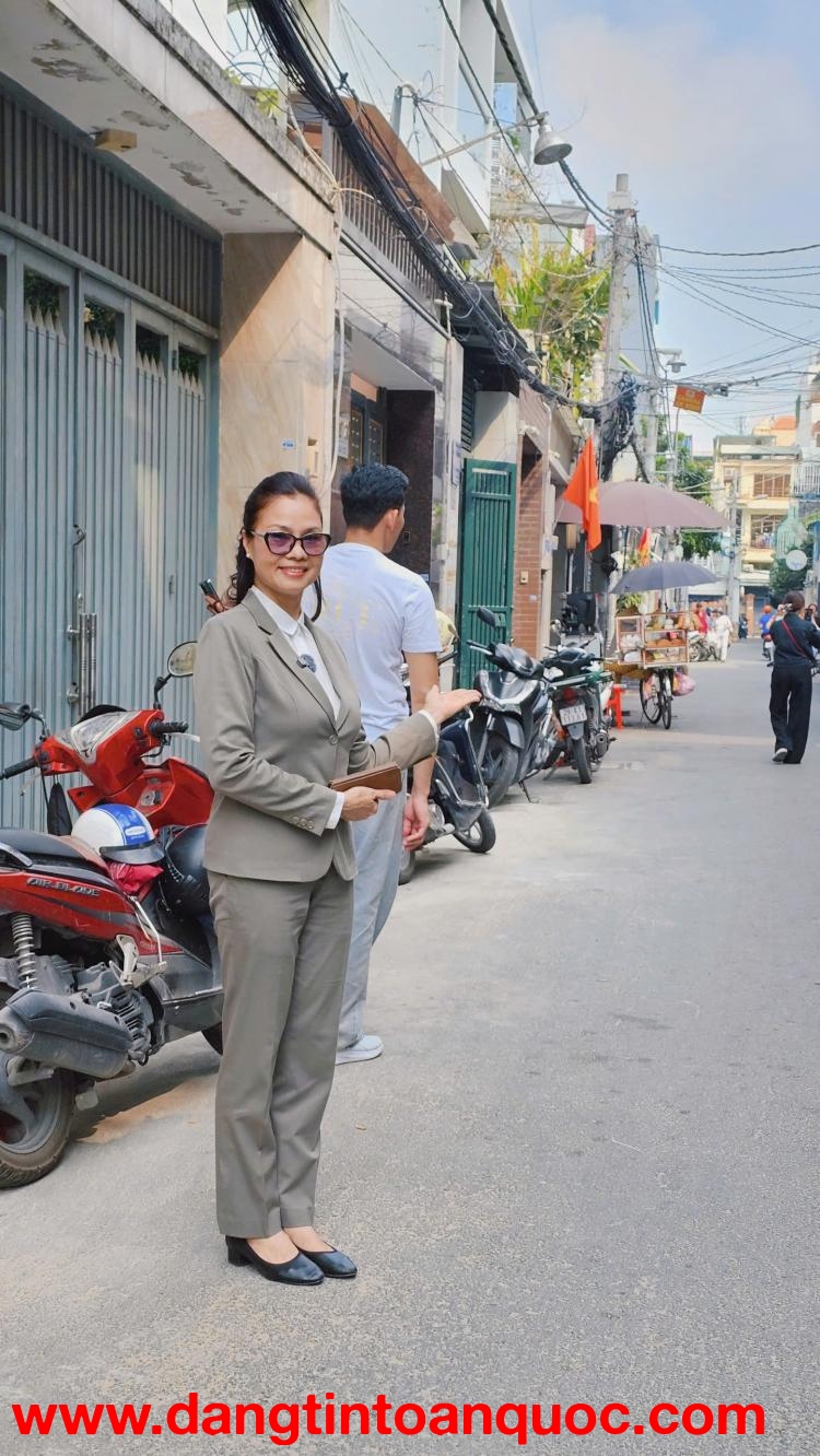 Nhà Mặt Phố 307/23 Bàu Cát Tân Bình 133m2 , 2 Tầng, 2PN, 2WC, Hướng ĐN, Sổ Hồng Riêng. Giá 15 Tỷ. LH