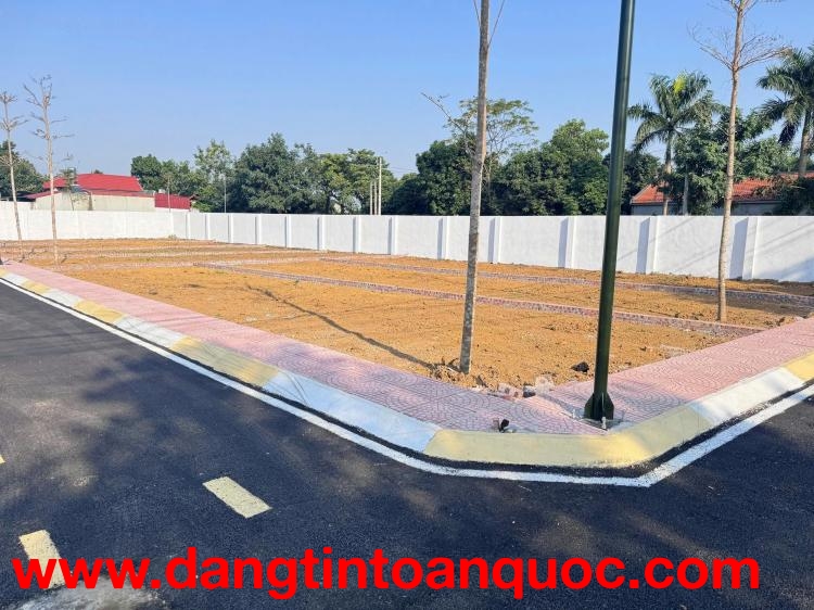 Duy nhất lô đất 100m , tại Tân Xã , giá 2 tỷ/lô